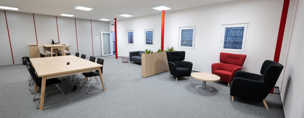 Modular Office Workstation Designing,Types of Office Workstations You Need to Know,Office Workstations: Desks, Cubicles, Benching, and Design