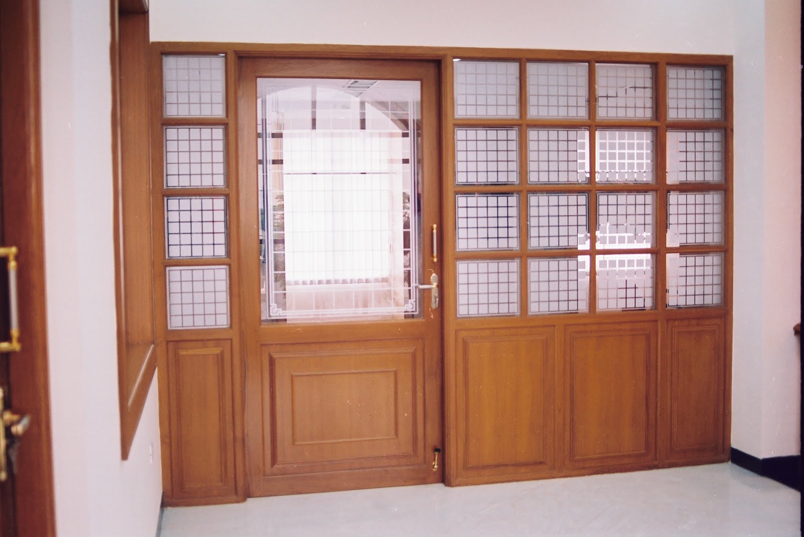 Wooden Office Partitions